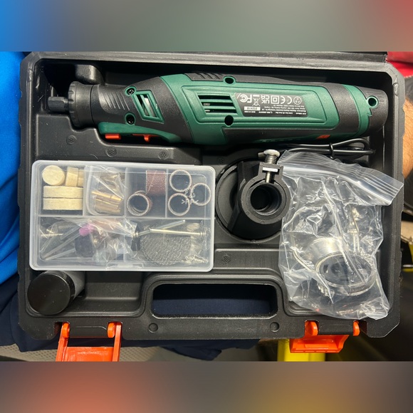 CORDLESSS ROTARY TOOL - Picture 3 of 8